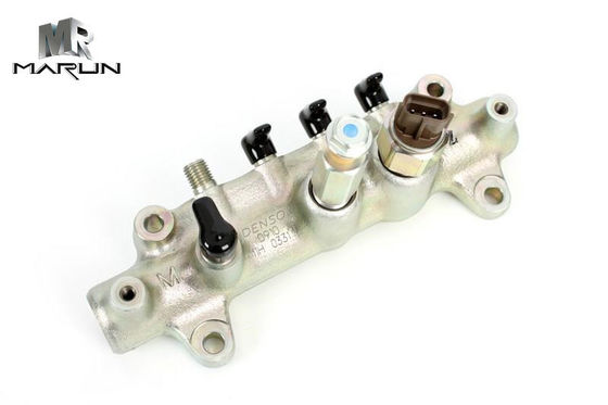 Made in Japan Original Common Rail for Engine 4jj1  Excavator Cx130b 8-98011888-0