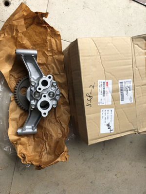 Genuine Isuzu Oil Pump , Engine Oil Pump For SH4503B Excavator 8-97607586-0