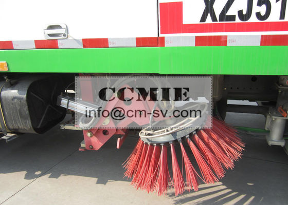 China 7000L Cleaning Washing Road Sweeper Truck Special Vehicles For Airport / Hall factory